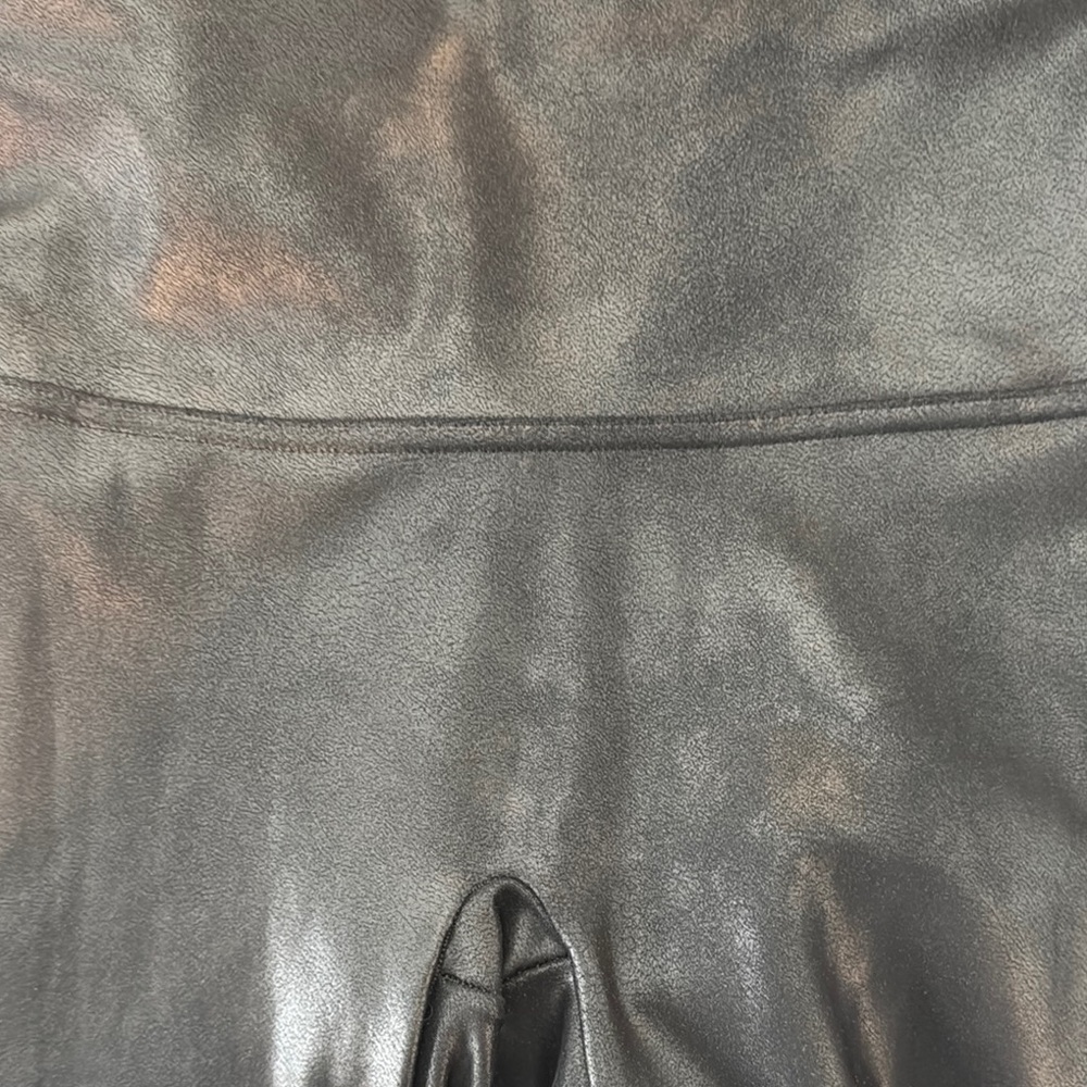 Spanx High-Waisted Leggings - Picture 3 of 3
